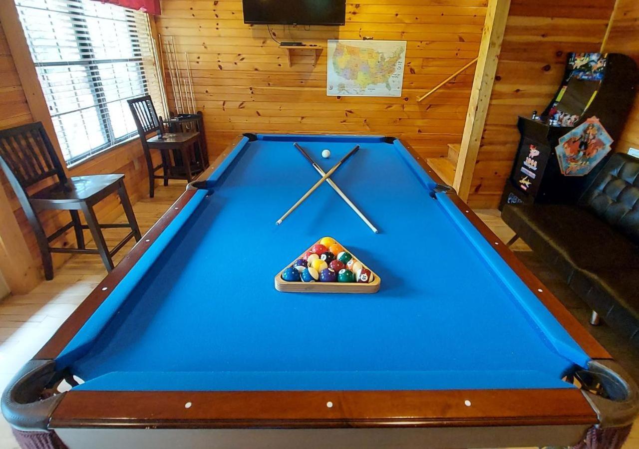 Luxury Family Retreat: Mountain Cabin Oasis Sevierville Exterior photo