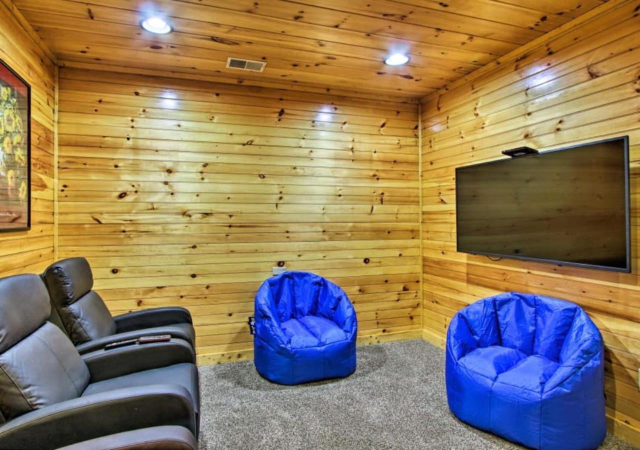 Luxury Family Retreat: Mountain Cabin Oasis Sevierville Exterior photo