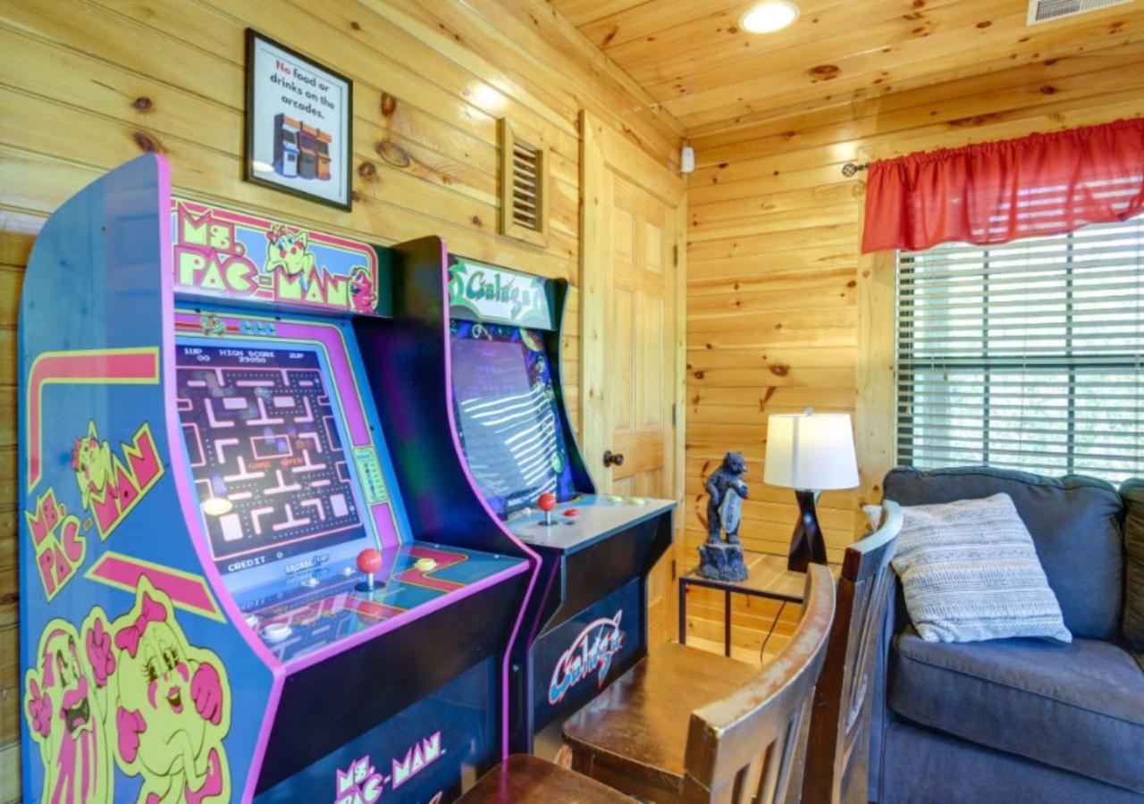 Luxury Family Retreat: Mountain Cabin Oasis Sevierville Exterior photo