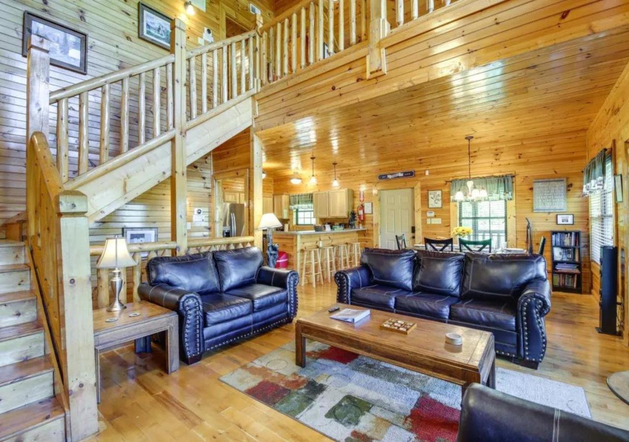 Luxury Family Retreat: Mountain Cabin Oasis Sevierville Exterior photo