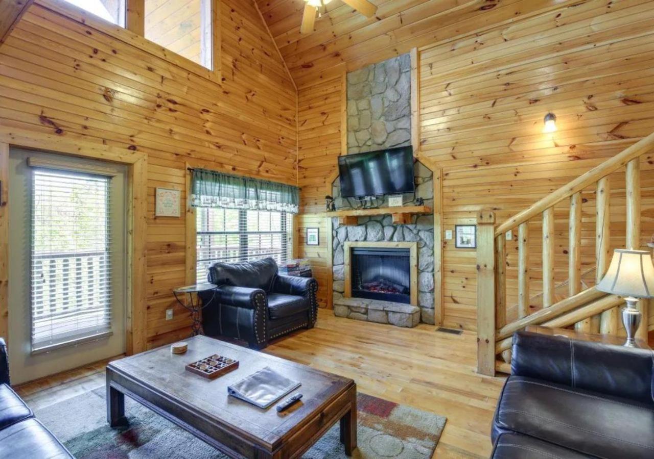 Luxury Family Retreat: Mountain Cabin Oasis Sevierville Exterior photo