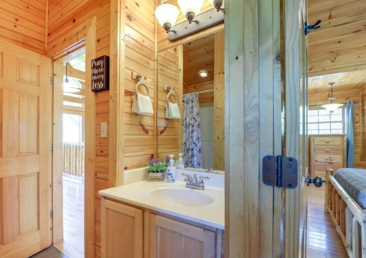 Luxury Family Retreat: Mountain Cabin Oasis Sevierville Exterior photo