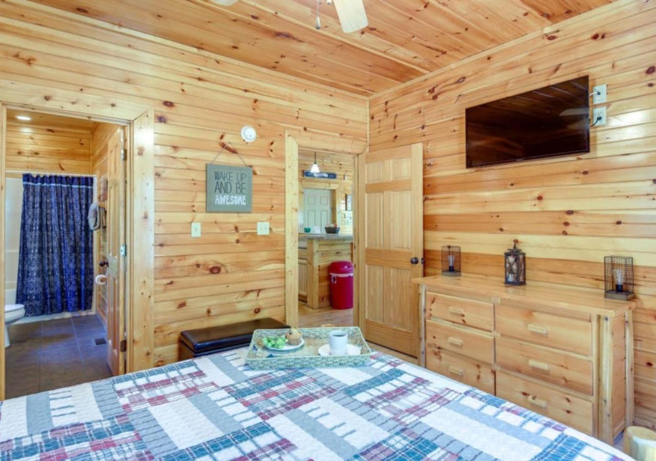 Luxury Family Retreat: Mountain Cabin Oasis Sevierville Exterior photo