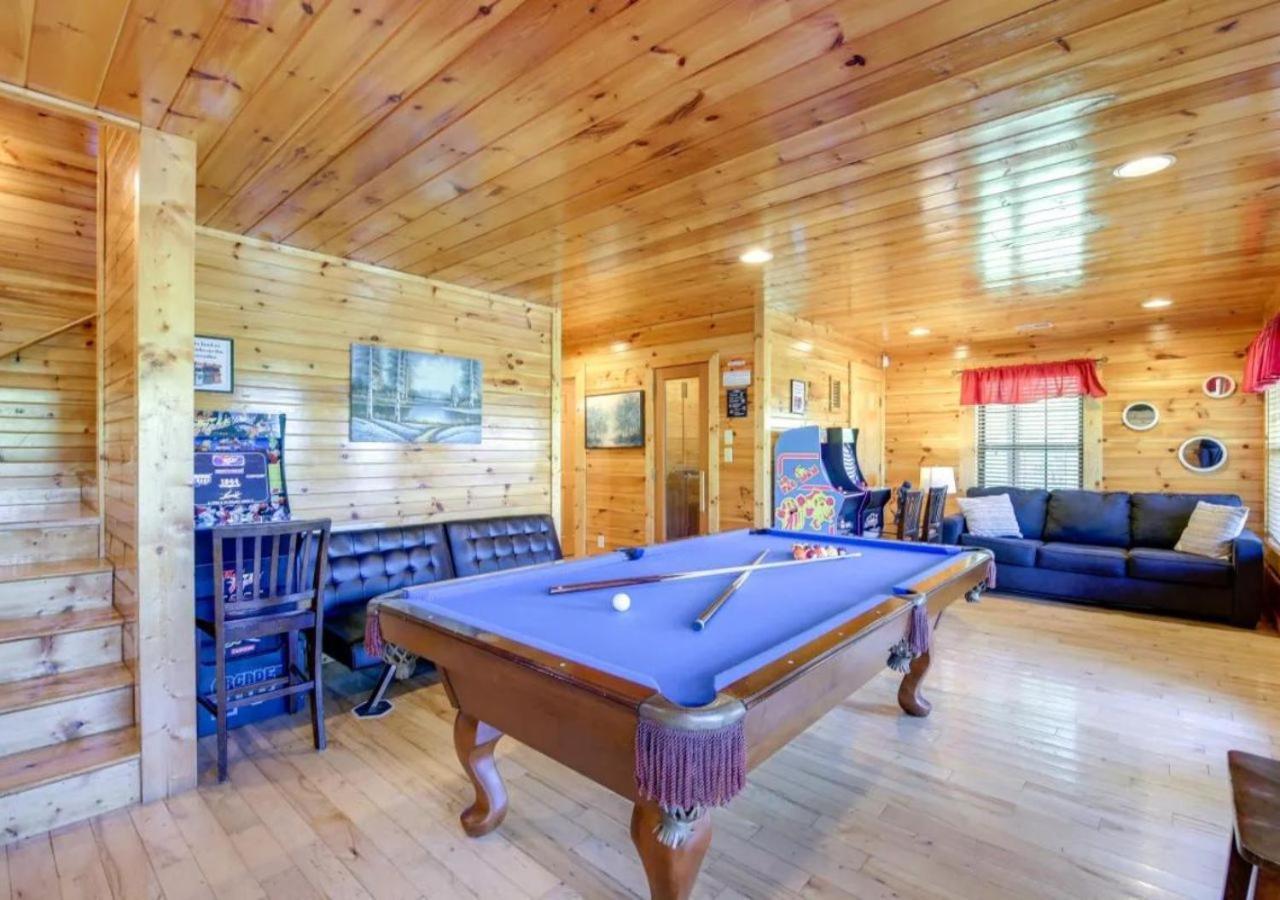 Luxury Family Retreat: Mountain Cabin Oasis Sevierville Exterior photo